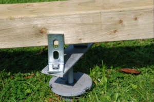 EQUERRE L85/38 - SACHET DE 4 PIECES + 1 VIS M10 + 1 ECROU  + 2 RONDELLES